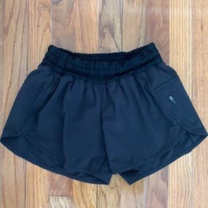 Lululemon Shorts Size 4 Black